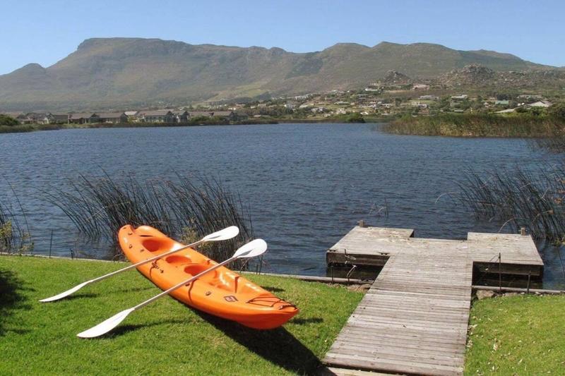 To Let 3 Bedroom Property for Rent in Lake Michelle Western Cape
